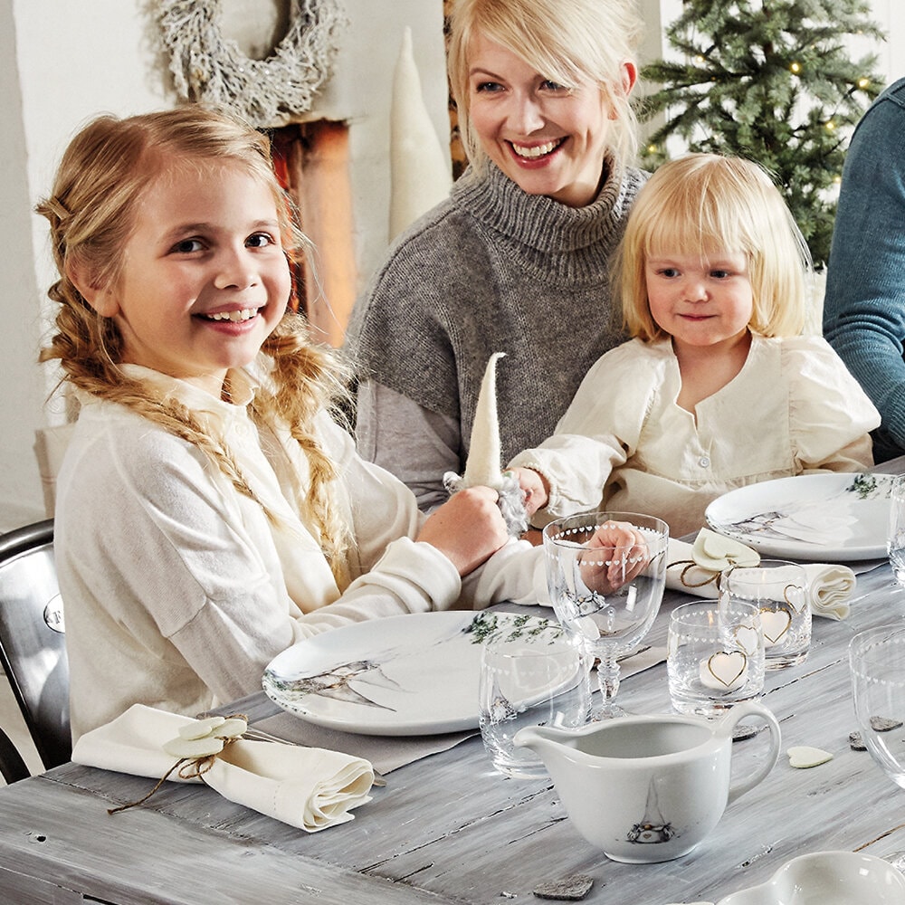  Valkoinen Tonttumetsä kastikekannu 50 cl