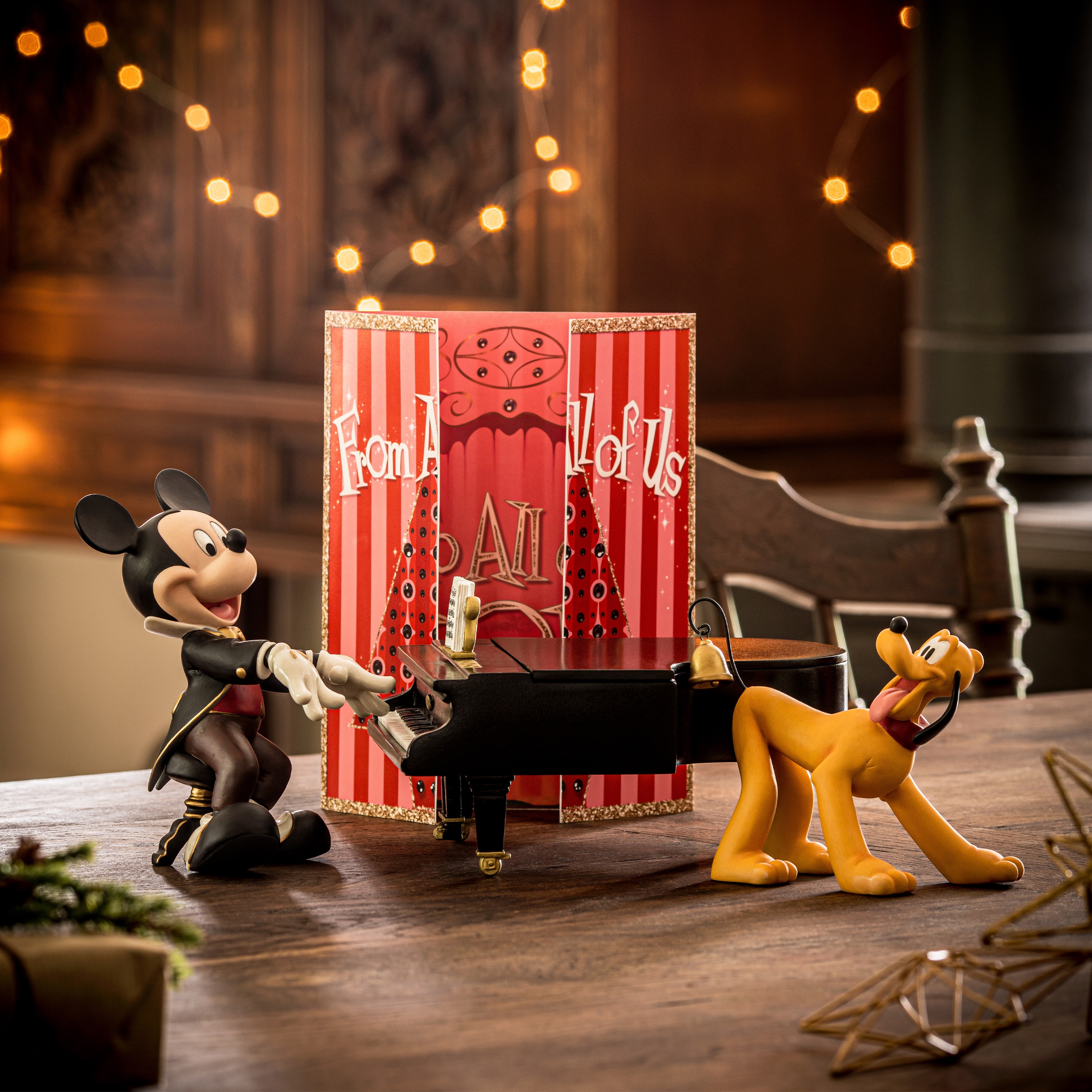 Disney Juleshow - Mickey Mouse og Pluto ved klaveret