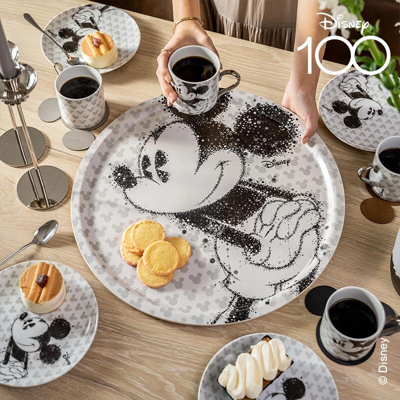 Disney Tray retailer set